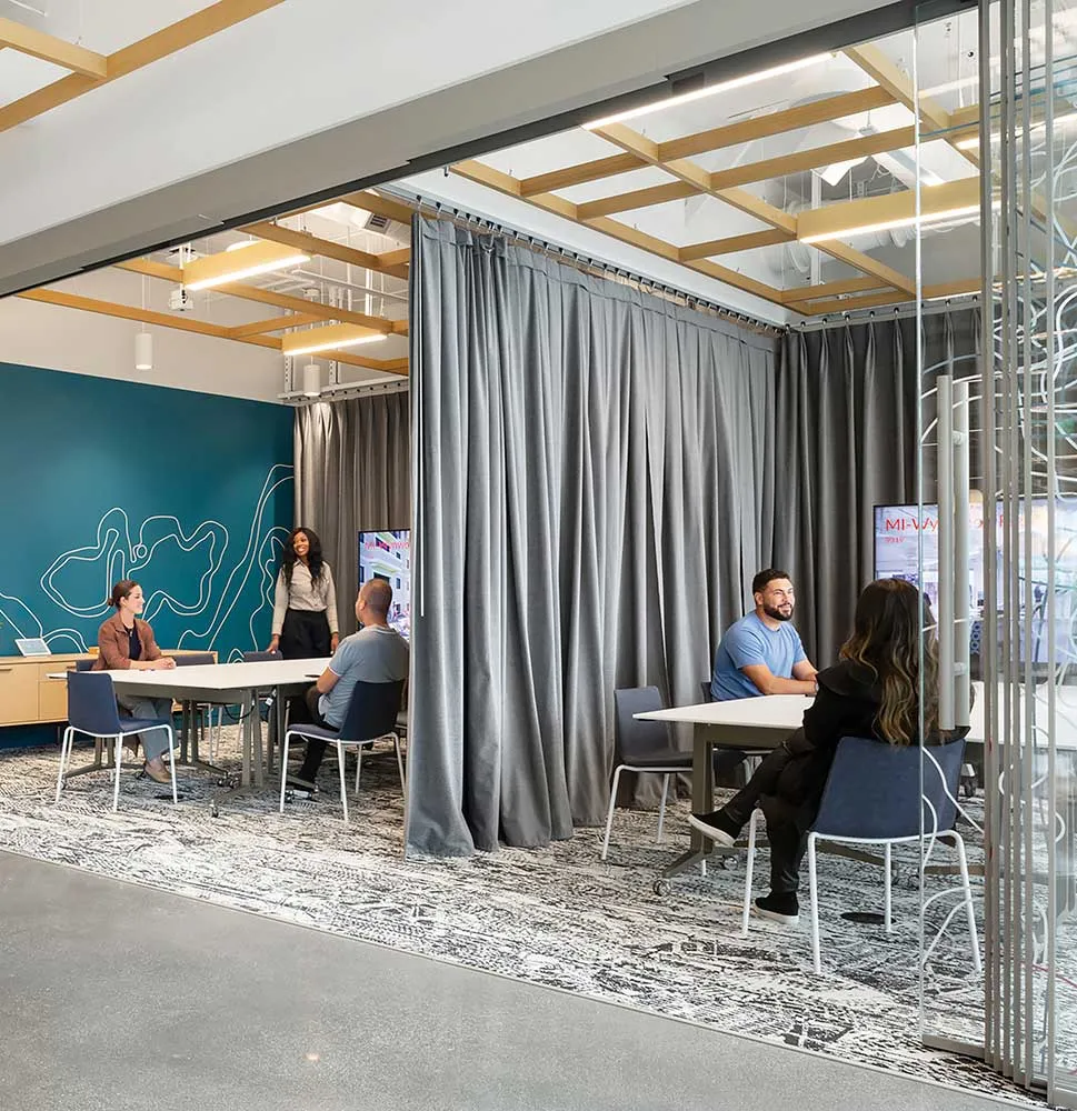 Cortines per reduir el soroll a l'oficina